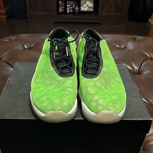 Jordan Future 
Size 11